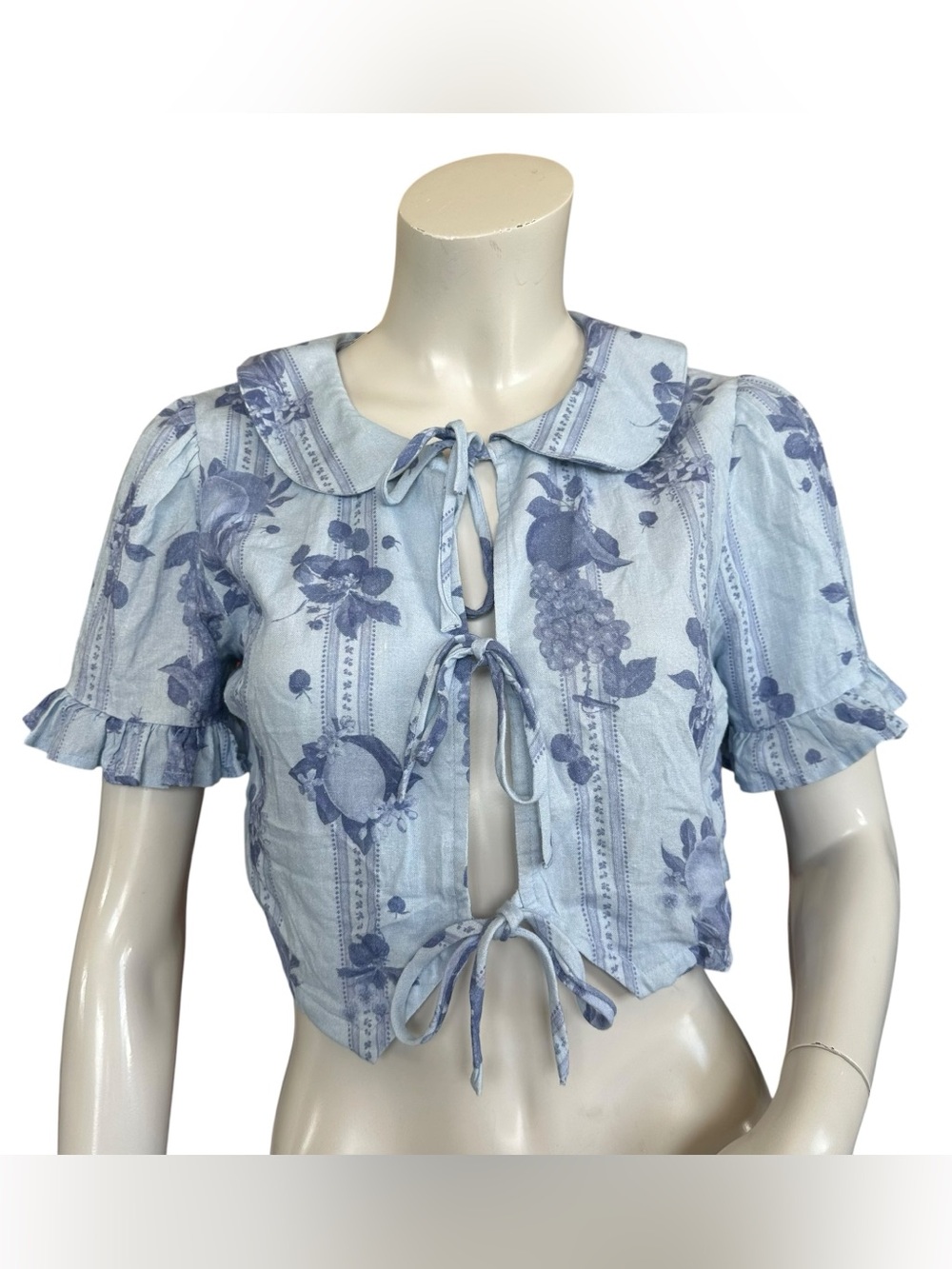 Kimchi Blue Linen Blend Open Tie Front Collared Short Sleeve Blue Euro Crop Top